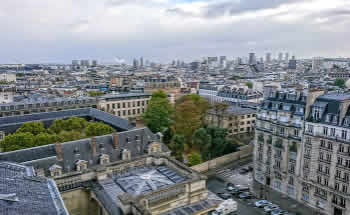 location monte meubles Paris 05